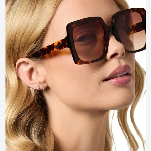 DIFF 🤎🤎 Eyewear Emily in Paris Sylvie Tortoise Square Sunglasses NIB - Picture 8 of 15